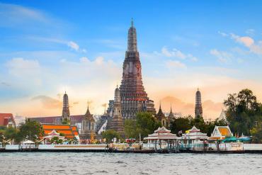 Choáng ngợp trước 4 kiểng chùa lộng lẫy của Bangkok