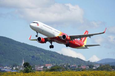 Khuyến mãi vé máy bay Tết giá hấp dẫn từ Vietnam Airlines, Vietjet Air và Bamboo AirWays